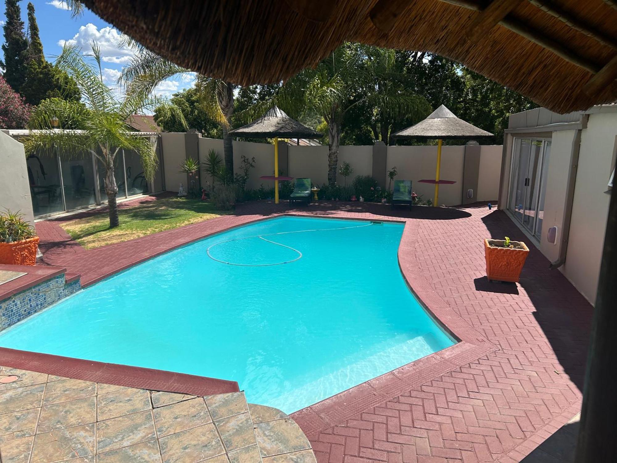 Sibella Guest House Bloemfontein Exteriör bild